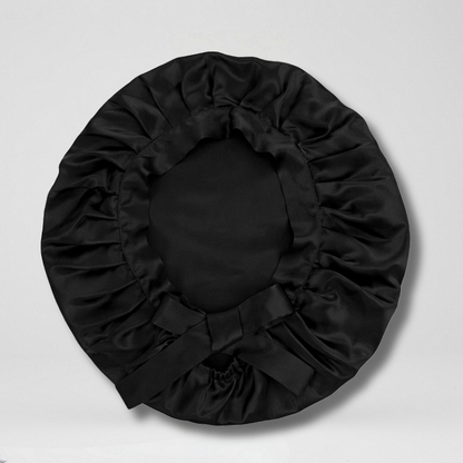 Silk bonnet for fresh and defined curls